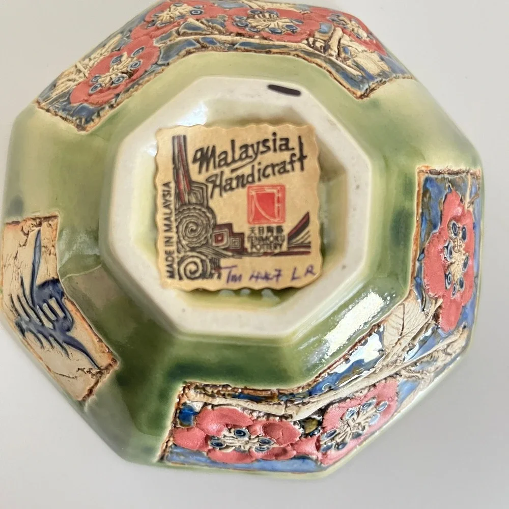 Malaysia Handicraft‎ Pottery Bowl Red Poppies Blue Accents Octagonal Shape